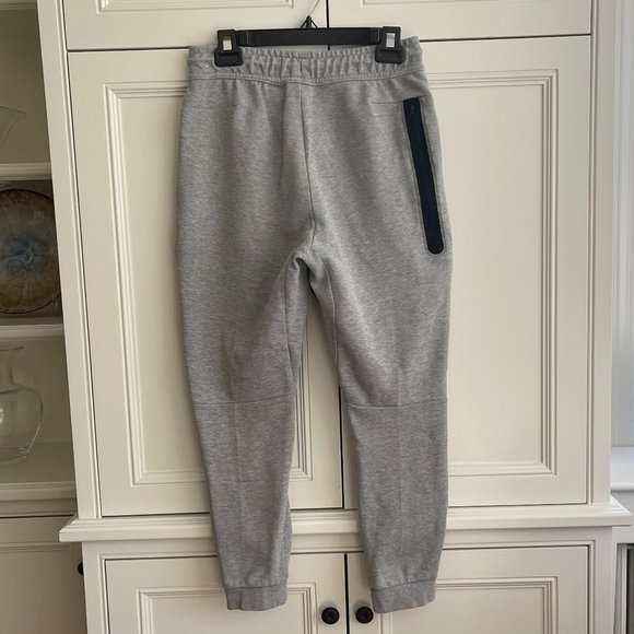 Boys Nike Tech Joggers (YXL/Gray) - Picture 2 of 3